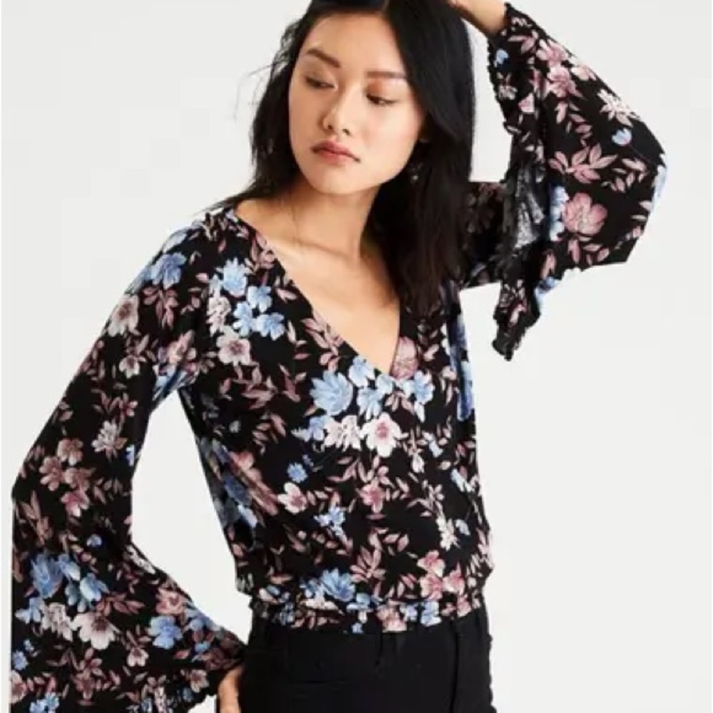 Soft & Sexy by AE feminine floral top